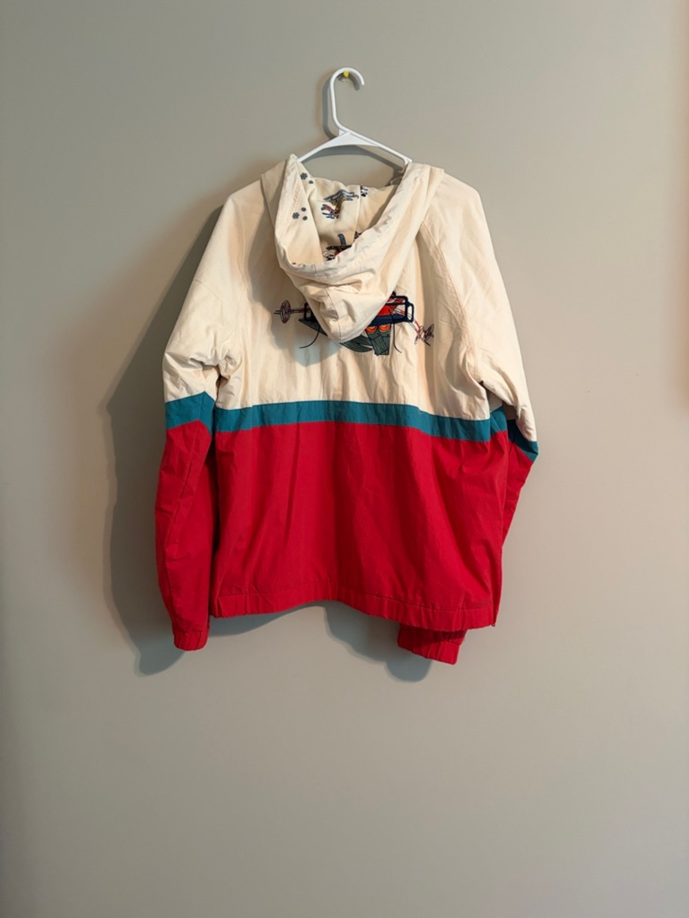 Our Universe Disney Mickey & Friends Goofy Ski Club Color-Block Windbreaker Jack - Picture 4 of 8